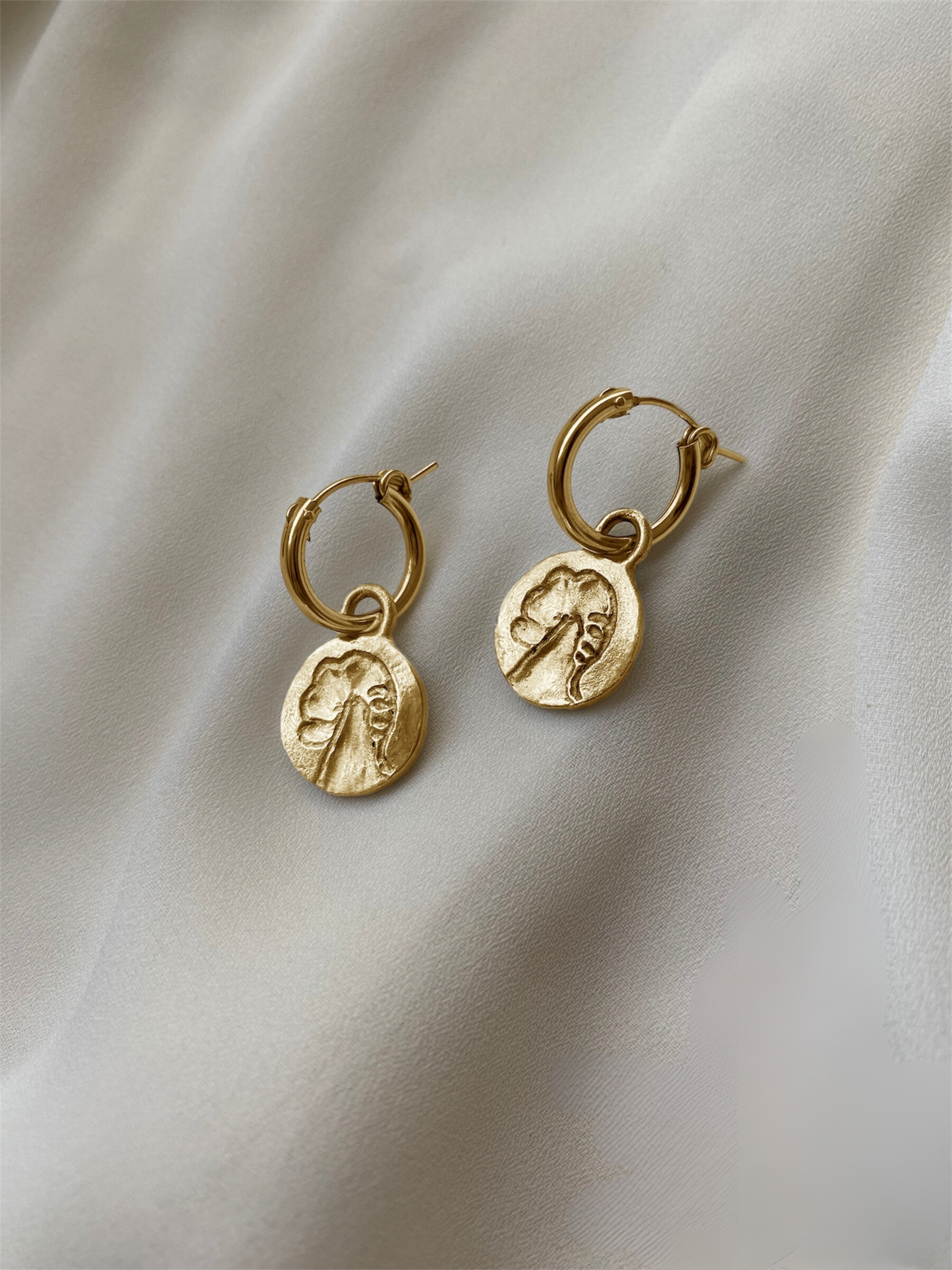 EMILY earrings 18k Yellow gold