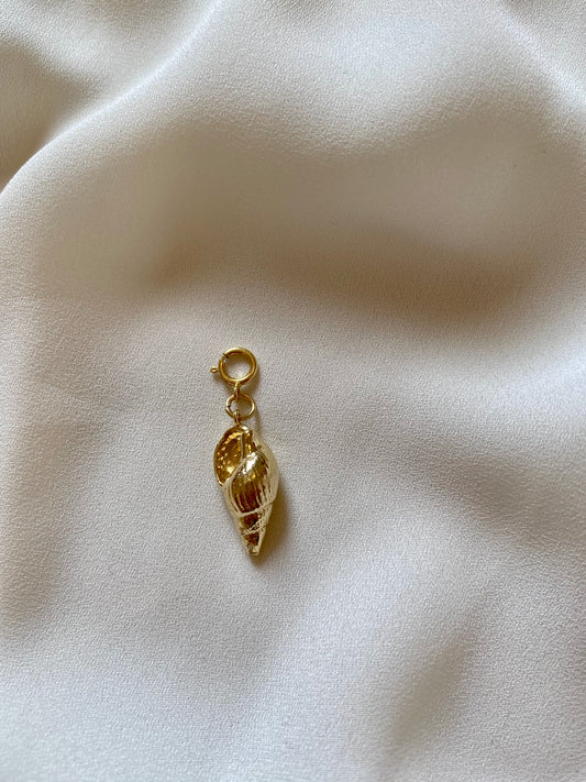 CONCH charm gold