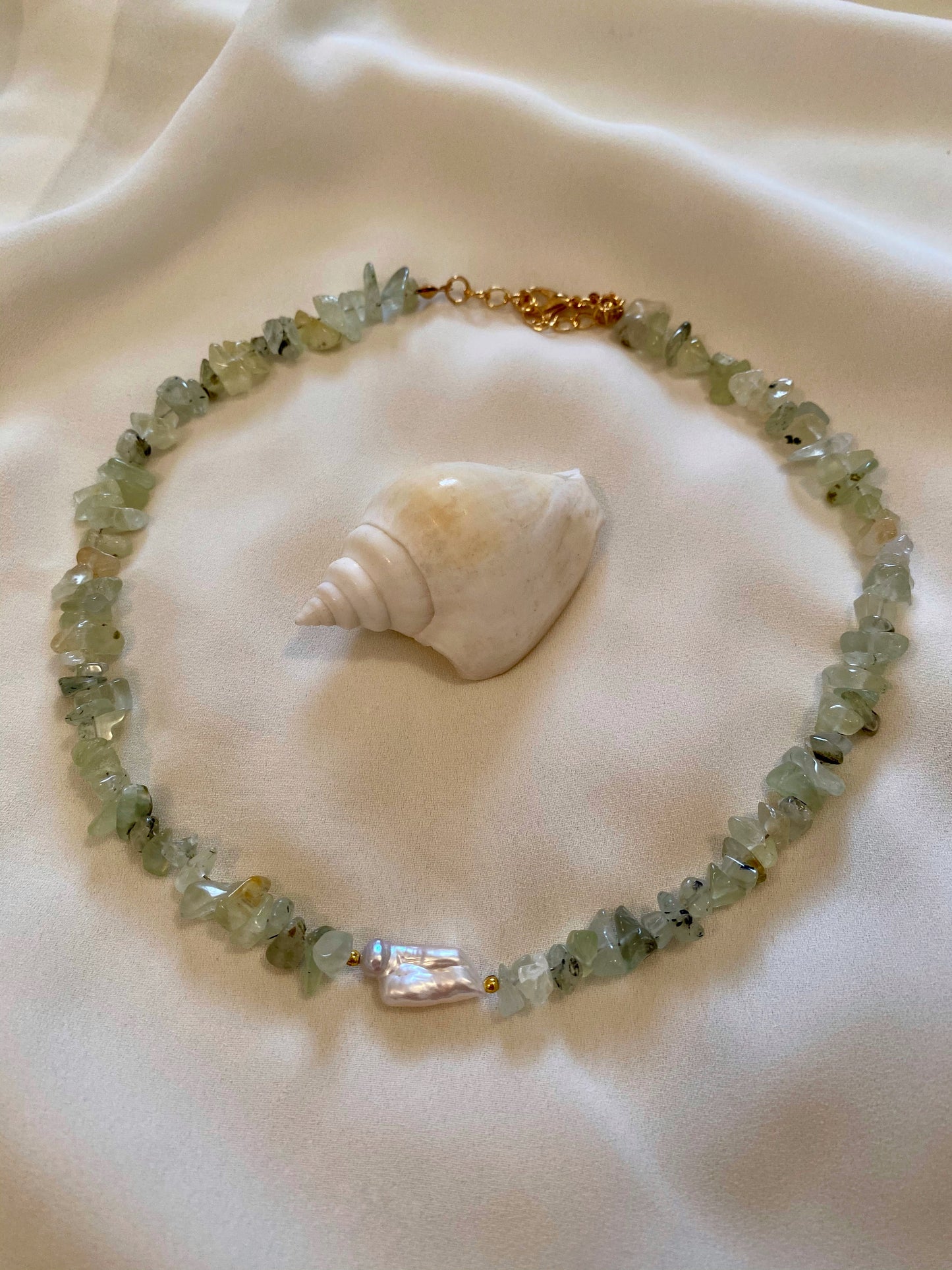 PREHNITE QUARTZ necklace