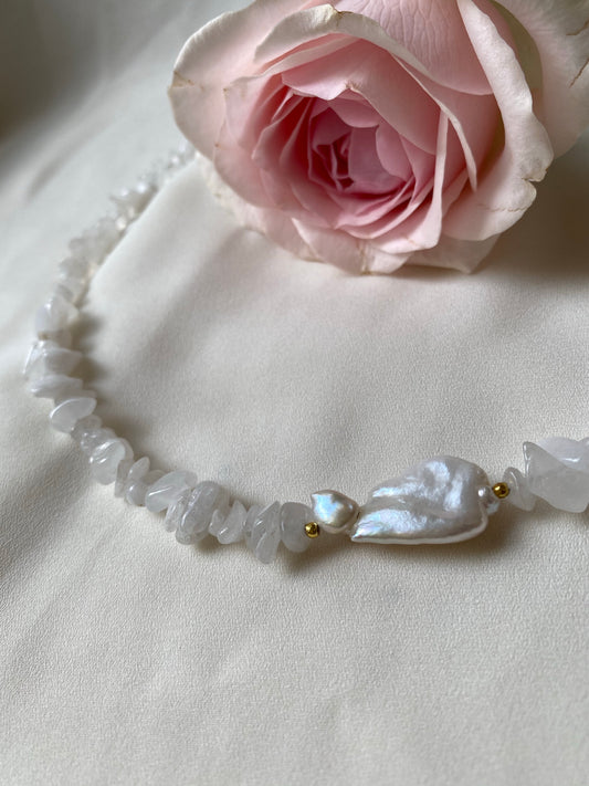 RAINBOW MOONSTONE QUARTZ necklace